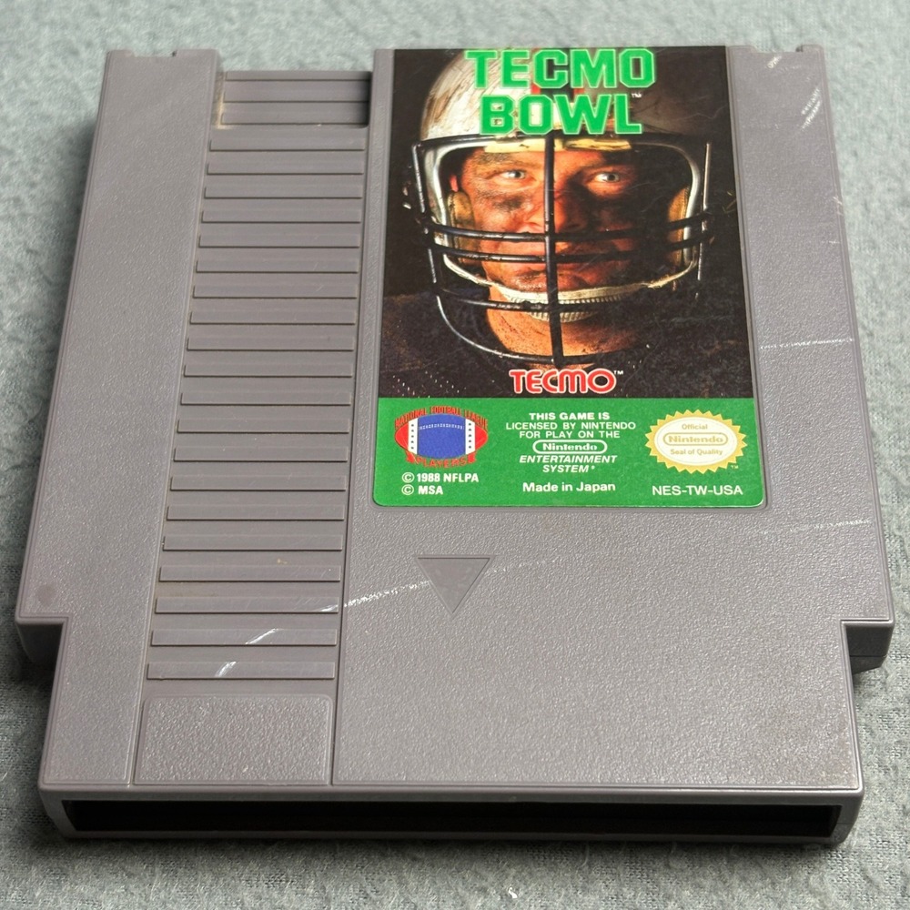 Tecmo Bowl Nintendo NES Video Game Cartridge 1988 NFLPA NES-TW-USA Authentic
